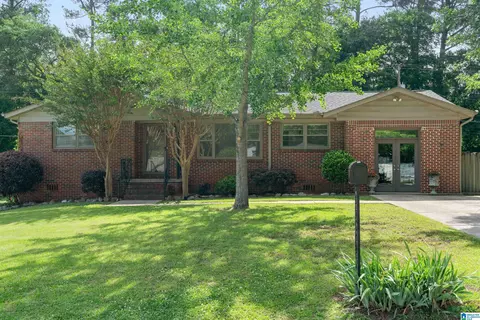 717 Hillmoor Ln, Homewood, AL 35209