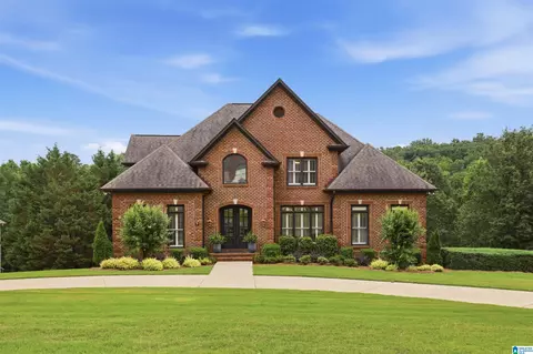 8051 Lakeside Cir, Trussville, AL 35173
