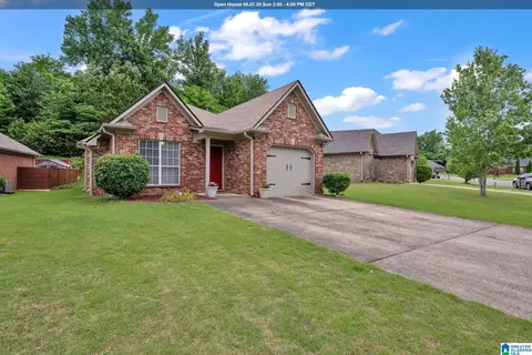 2080 Willow Glenn Dr, Birmingham, AL 35215