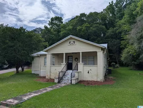 3021 9th Ave N, Pell City, AL 35125
