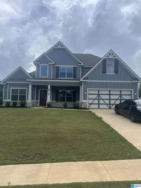 819 Tiger Trl, Opelika, AL 36804