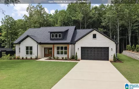 518 19th St, Calera, AL 35040