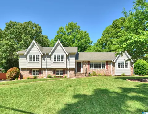 844 Mountain Branch Dr, Vestavia Hills, AL 35226