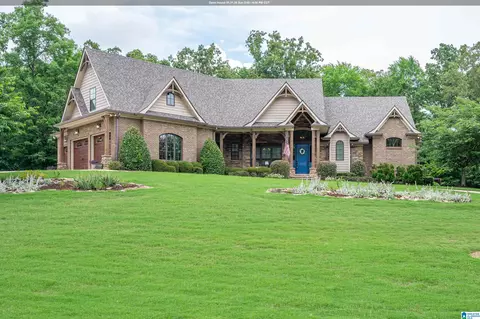 221 River Oaks Dr, Helena, AL 35080