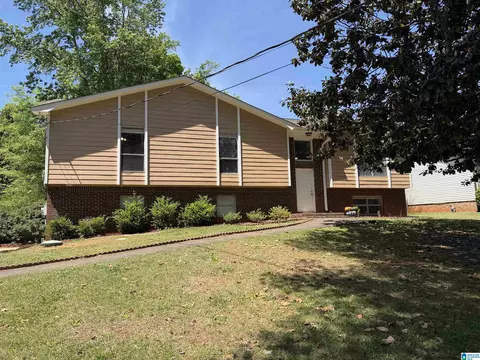 112 Pinebluff Trl, Trussville, AL 35173