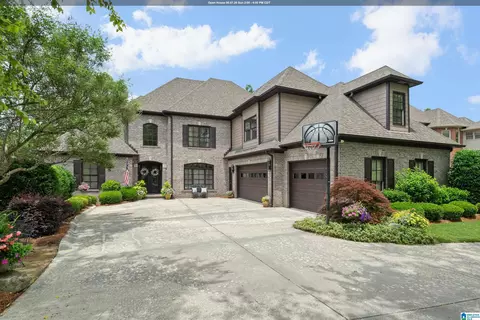 555 Highland Park Cir, Birmingham, AL 35242