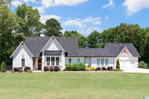 305 Stonewood Trl, Springville, AL 35146
