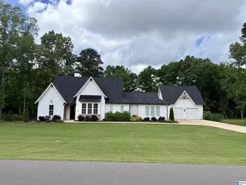 305 Stonewood Trl, Springville, AL 35146