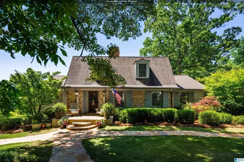3685 Rockhill Rd, Mountain Brook, AL 35223