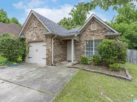 2119 Willow Glenn Dr, Birmingham, AL 35215