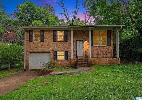 5005 Stag Run Cir NW, Huntsville, AL 35810