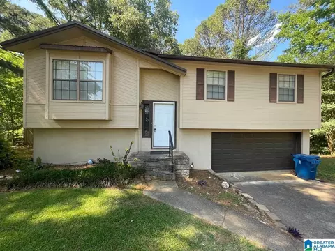 211 Rine Dr, Rainbow City, AL 35906