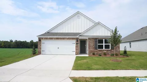 336 Oakmont Cir, Calera, AL 35040