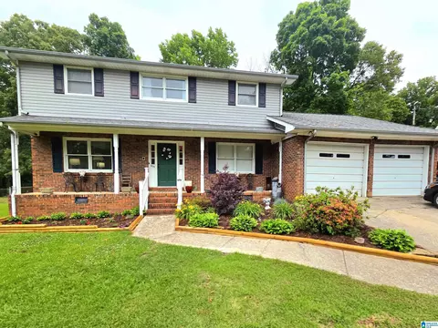 831 Timothy Dr, Oxford, AL 36203