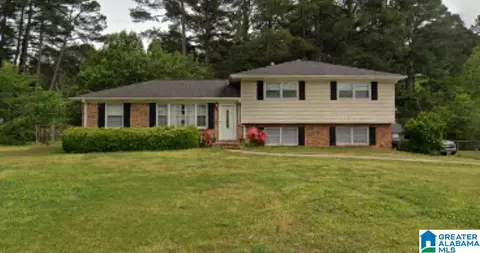 721 Peterson Dr, Gardendale, AL 35071