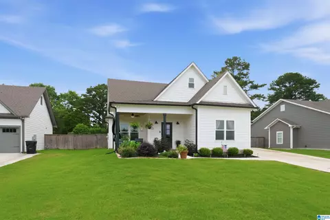 1481 Brooks Dr, Mount Olive, AL 35117