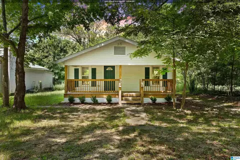 2112 Cumberland Rd, Bessemer, AL 35022