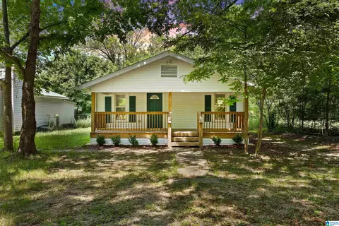 2112 Cumberland Rd, Bessemer, AL 35022