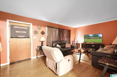 Entry Way - 357 Lenlock Dr, Anniston, AL 36206 photo 1 of 1