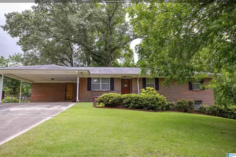 1004 Normandale Cir, Bessemer, AL 35023