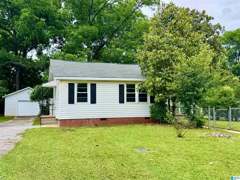 1818 21st Ave, Calera, AL 35040