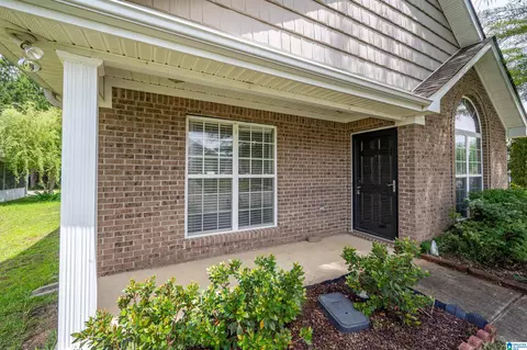 257 Village Dr, Calera, AL 35040