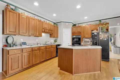 Kitchen - 1114 Hampton Dr, Morris, AL 35116 photo 3 of 4