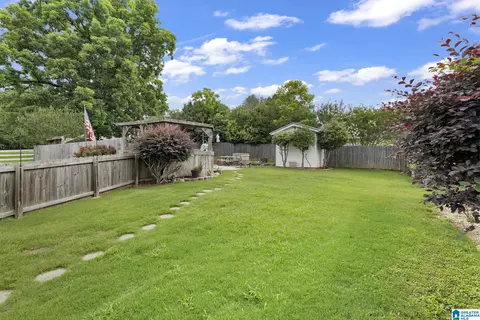 Exterior - 1114 Hampton Dr, Morris, AL 35116 photo 3 of 17