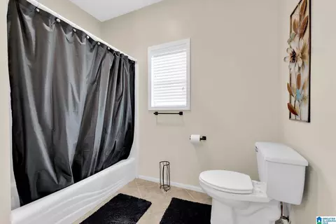 Bath - 1114 Hampton Dr, Morris, AL 35116 photo 6 of 7
