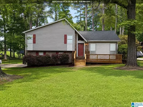 3246 Edenburg Dr, Hueytown, AL 35023