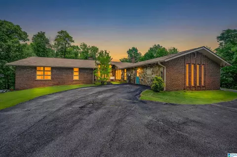 1491 Grandview Trl, Warrior, AL 35180