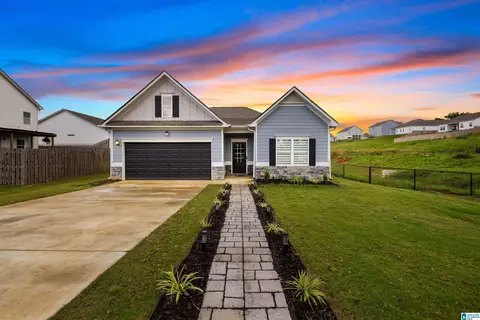 444 Willow Dr, Lincoln, AL 35096