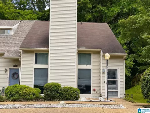 1982 Chandalar Ct, Pelham, AL 35124