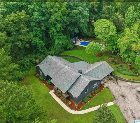 6313 Alabama Dr, Trussville, AL 35173