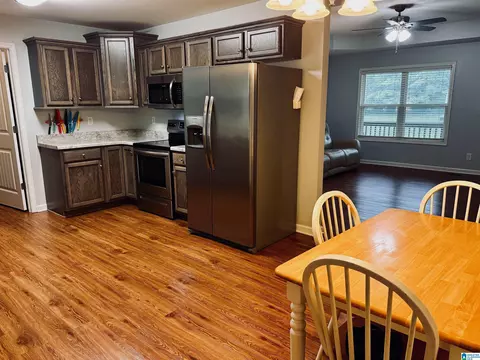 Kitchen - 804 Cheyenne Dr, Warrior, AL 35180 photo 3 of 3