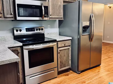 Kitchen - 804 Cheyenne Dr, Warrior, AL 35180 photo 1 of 3