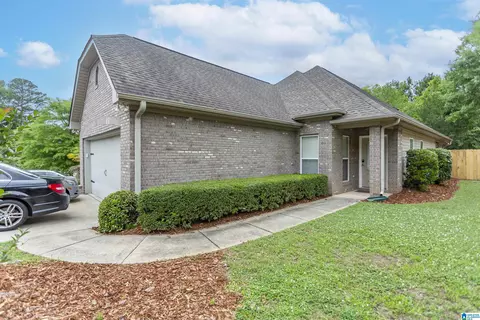 5237 Cottage Cir, Hoover, AL 35226