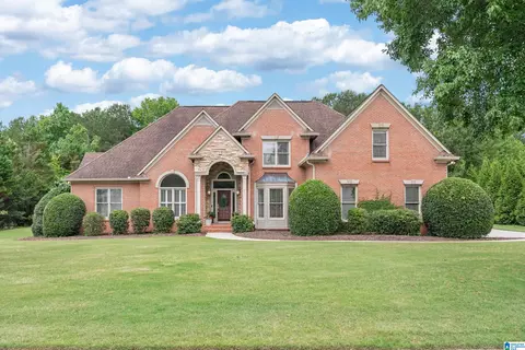 213 Cahaba Oaks Trl, Indian Springs Village, AL 35124