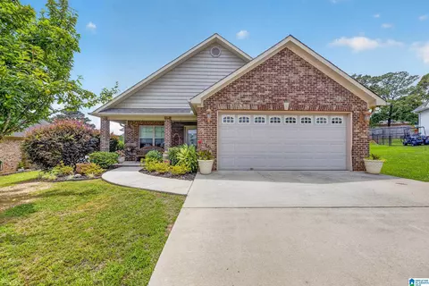 51 Cottage Ln, Lincoln, AL 35096