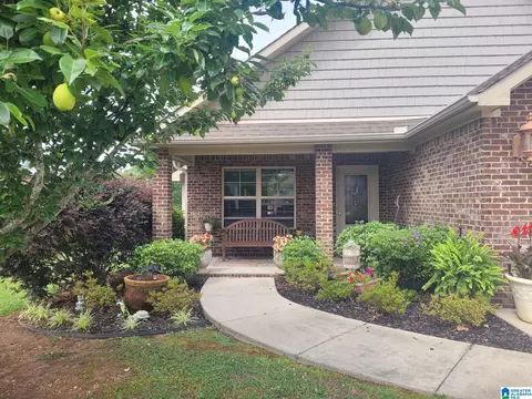 51 Cottage Ln, Lincoln, AL 35096