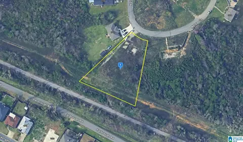 2728 Nelda Cir #-, Fultondale, AL 35217