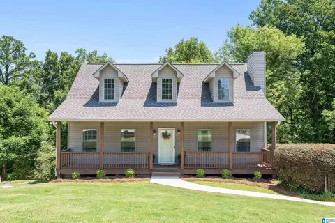 1433 Heather Ln, Alabaster, AL 35007