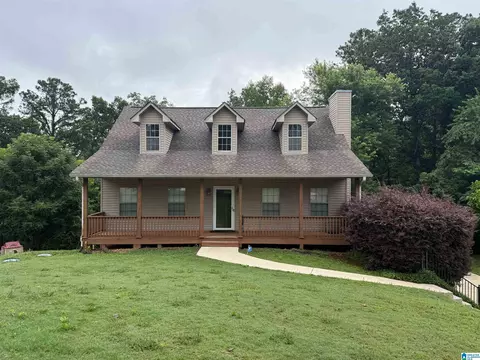 1433 Heather Ln, Alabaster, AL 35007