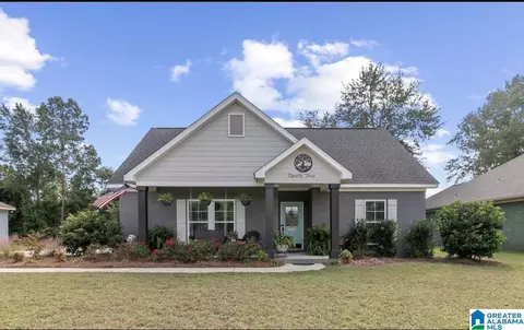 93 Memory Ln, Eufaula, AL 36027