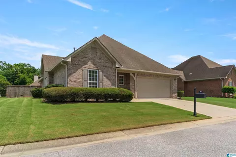 111 Holland Cv, Pelham, AL 35124