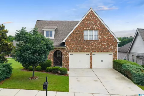 3836 Bent River Rd, Hoover, AL 35216