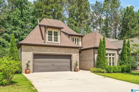 921 Haddington Dl, Pelham, AL 35124