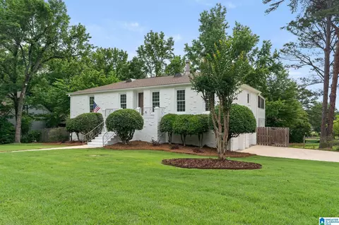 335 Albemarle Dr, Hoover, AL 35226