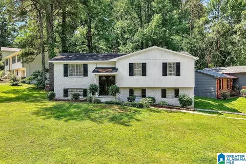 5243 Paramont Dr, Irondale, AL 35210