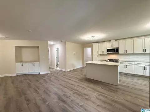 Living - 28295 Highway 431, Five Points, AL 36855 photo 5 of 10